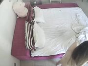 眼镜妹被很强势的四眼小青年抠的淫叫受不了崛起肥臀边打边干叫的诱人