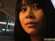 豪车去接来一级品美少女，鸡巴太大干的哭出来，各种姿势体验，调教的乖乖的