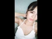 小浪蹄窗前自慰樓道真空发骚