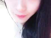 粉嫩漂亮的大眼美女主播紫薇大秀普通話对白