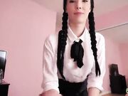 妹子叫醒还没起床的男友满足她的小穴