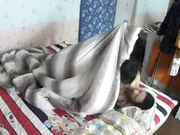 甜蜜小夫妻午睡前揉着美乳各种体位抽插等