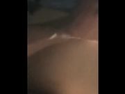 成都某健身俱乐部大屌健身教练和长发女妹子浴室湿身做爱