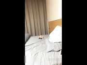 瘦弱小伙换着各种姿势狠操女主播