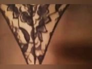 卫生间里与穿着性感黑丝的老师啪啪 口暴吞精插插直叫爽
