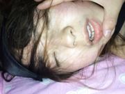 某艺术院校极品美女不小心喝醉后被人换了3套衣服和丝袜进行玩弄,绝对不值被干一次！