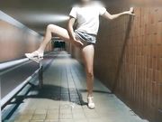 苗条无毛素人美眉三通精液肉便器户外大乱交各种虐待-3