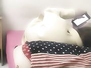 渣男暗拍小姐上门服务，躺床上等娘们伺候，小婊子有点韵味