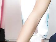 棉签插逼验货手指抠出血，大鸡巴硬草干哭