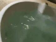和老铁在泰国豪华国际休闲会所找两极品爆乳妞4P激情操 高清源码录制 (1)