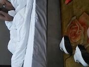 时髦豪爽背纹丰满女约炮说一天能实赚1千肏我的男人比你看的人还多太狠太刺激了