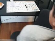 留学大美女剧情演绎家中学习无聊自慰时被补习老师撞见后威胁她啪啪