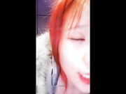 瑶瑶kiyomi KTV边唱歌边让小骚货在下面口交美滋滋，后入自己动