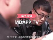 麻豆传媒映画巨制-情欲黑社会女老大的惩处 情欲调教帮派小弟 刺青女神艾秋出演