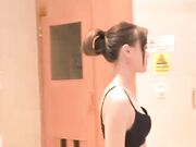 性感女神让你的冬天不再寒冷,用她丰满的肉体