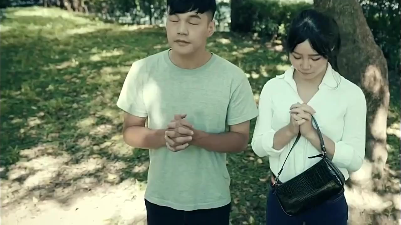 大陆AV剧情-特编魔力男女上错身